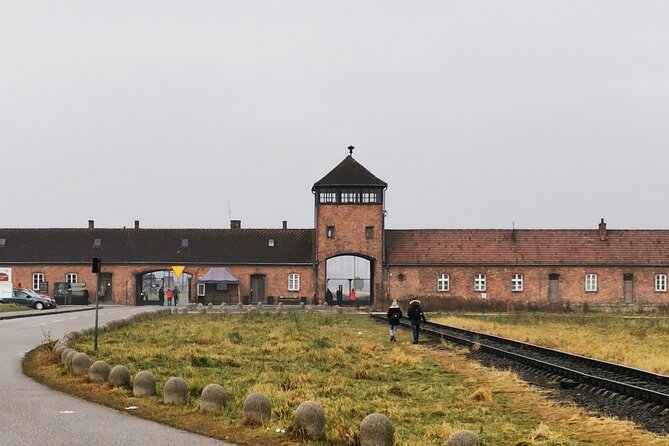 Guided Tour from Krakow to Auschwitz Birkenau with hotel pick up - Pickup in Krakow and the Ride South