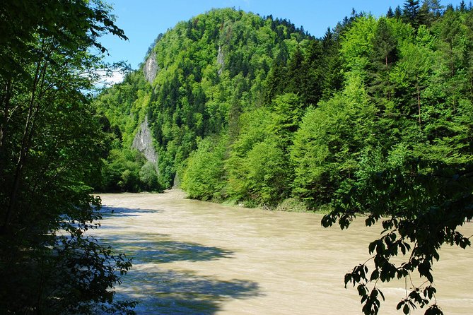 Half-Day Dunajec River Rafting tour from Krakow - Weather, clothing, and practical limits