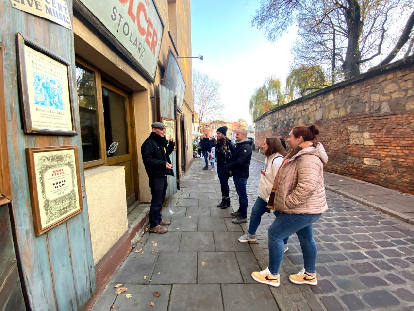 Krakow: 2h Kazimierz (Jewish Quarter) Walking Tour - Synagogues, streets, and the places between them