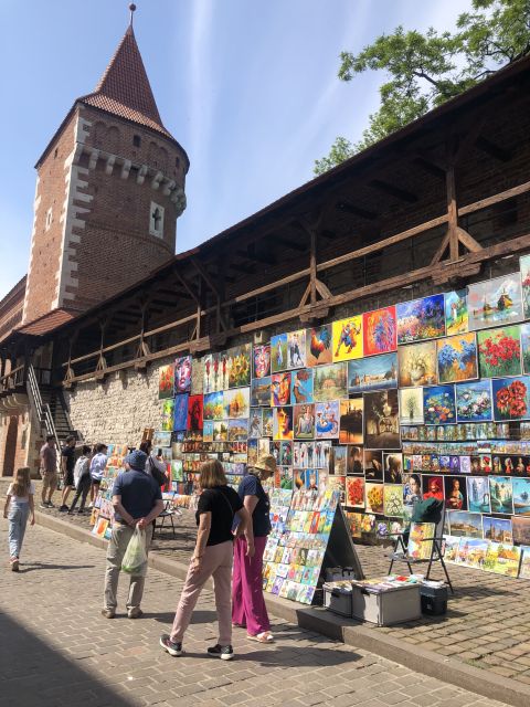 Krakow: 3-Hour Guided Secret Foodies Tour - Starting with Krakow’s famous zapiekanka