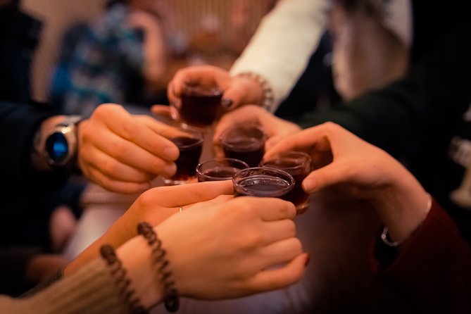 Krakow: 6-Course Full Polish Food & Vodka Tour - What the guides add to the evening