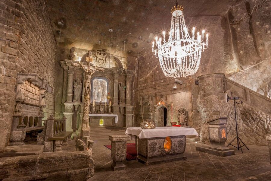 Krakow: Auschwitz and Wieliczka Salt Mine Combo Tour - The Wieliczka Salt Mine and its 3-kilometer route