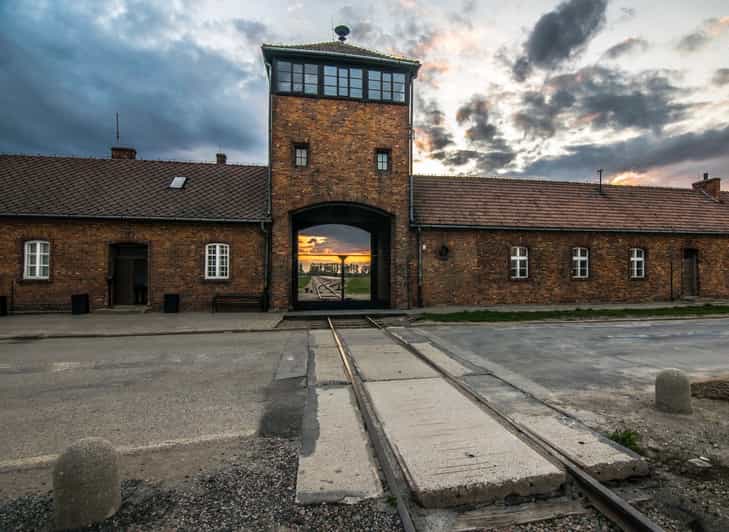 Krakow: Auschwitz-Birkenau Guided Tour with Pickup & Lunch - Why this day trip matters
