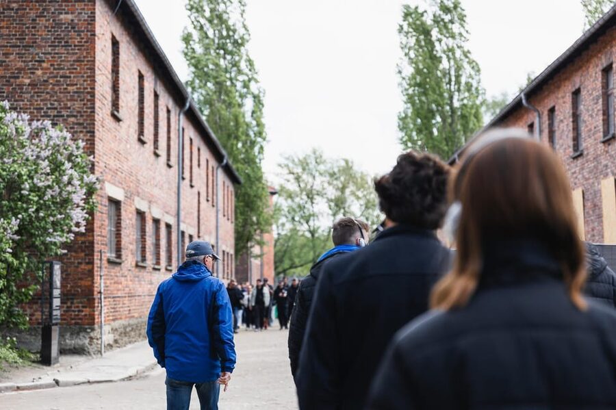 Krakow Auschwitz-Birkenau Memorial Guided Tour Meeting Point - The short transfer to Auschwitz II-Birkenau