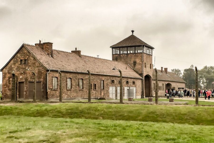 Krakow: Auschwitz Birkenau Museum Guided Tour with Pickup - A serious visit, not a fun day out
