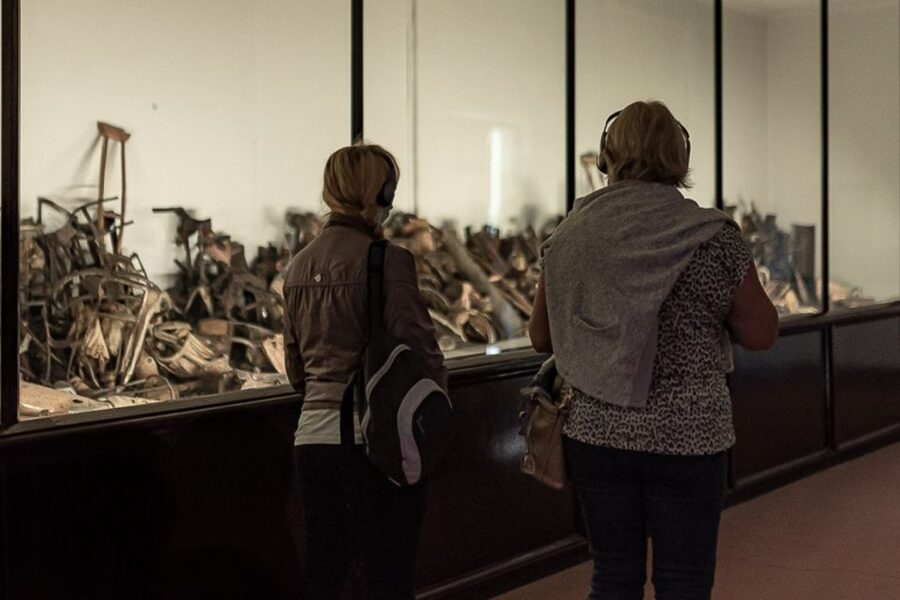 Krakow: Auschwitz-Birkenau Tour Limited to 15 Visitors - Key points at a glance