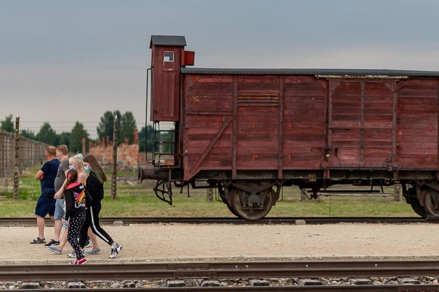 Krakow: Auschwitz-Birkenau Tour Limited to 15 Visitors - From Krakow to the memorial site