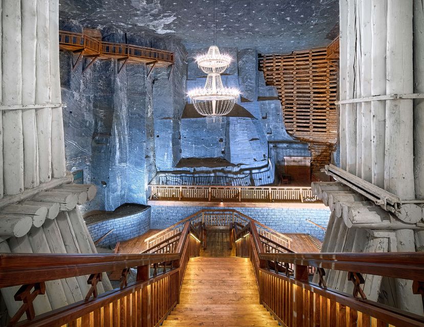 Krakow: Auschwitz-Birkenau & Wieliczka Salt Mine with Lunch - Guides, timing, and the group experience
