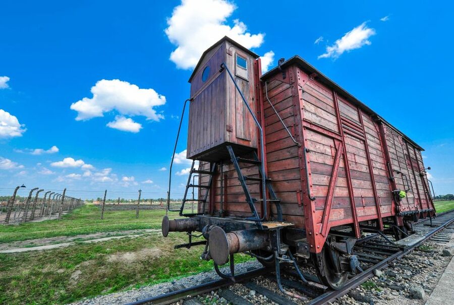 Krakow: Auschwitz Guided Tour with Optional Hotel Pickup - A short break, then on to Birkenau
