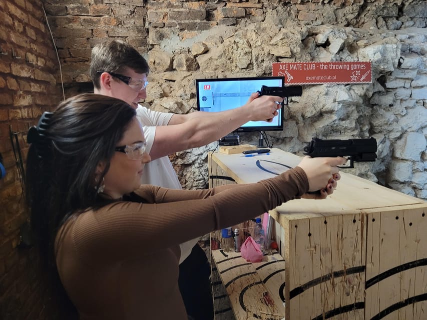 Krakow: Axe Mate Club Shooting Range Entry Ticket - Safety comes before the first shot