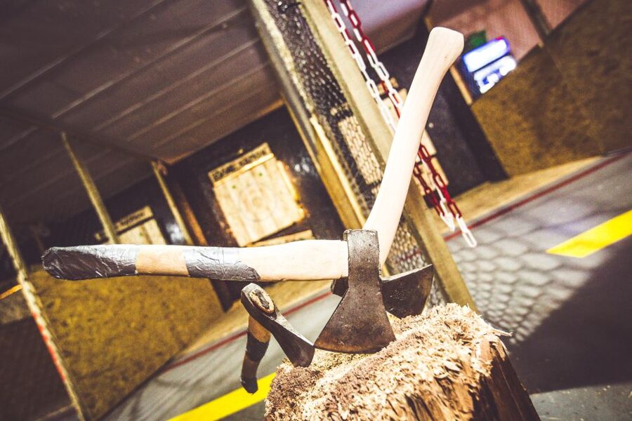 Kraków: Axe-Throwing in Axe Nation, the First Club in Europe - What the $100 group price really buys