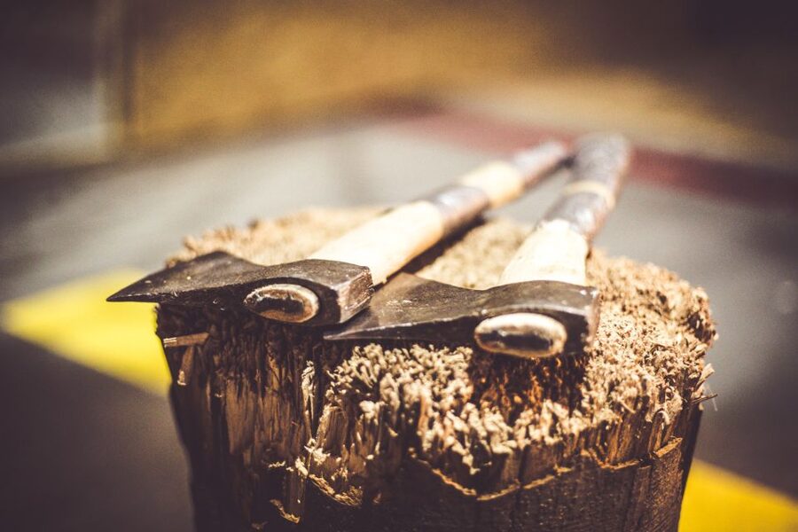 Kraków: Axe-Throwing in Axe Nation, the First Club in Europe - Timing, clothing, and a smooth visit