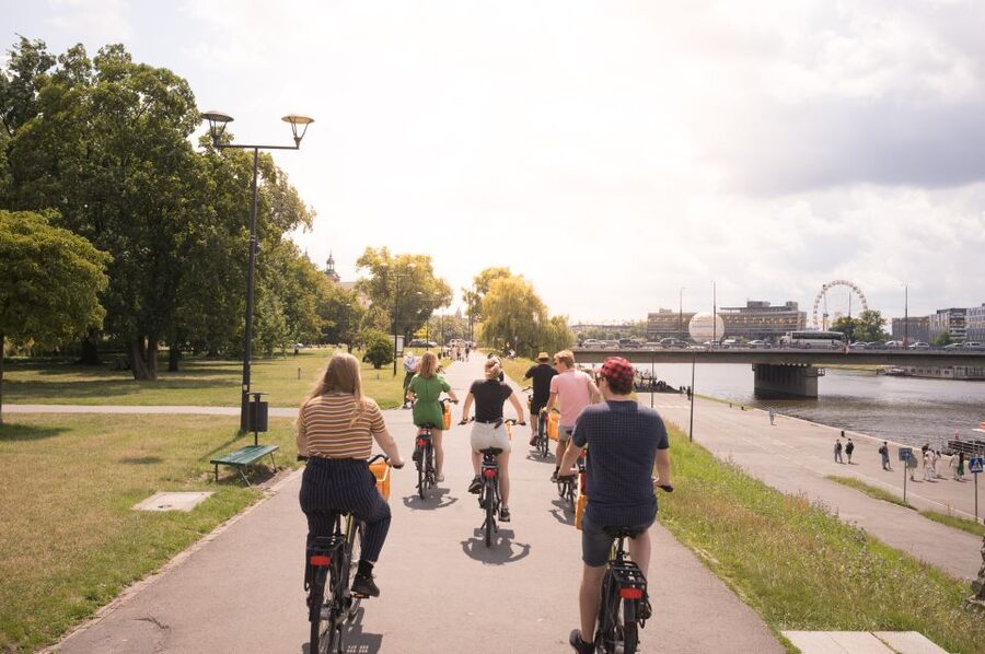 Krakow: Bike Tour of Old Town, Jewish Quarter and the Ghetto - Bikes, comfort, and route conditions