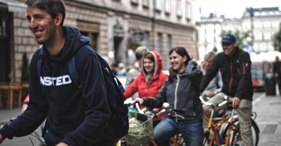 Krakow: Bike Tour of the Old Town, Kazimierz, and the Ghetto - Podgórze and the former WWII ghetto