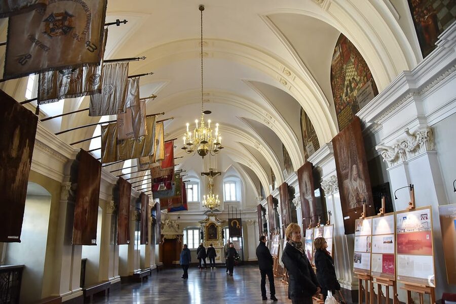 Krakow: Black Madonna Sanctuary of Czestochowa - Guided Tour - Is $93 a Fair Price?