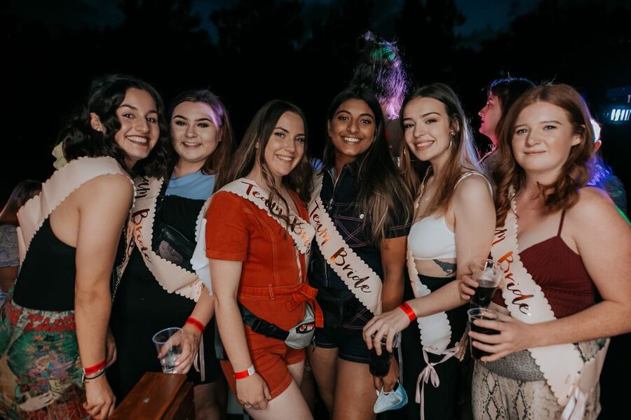 Krakow: Boat Party with Unlimited Drinks - The 5:00 PM and 8:00 PM choices