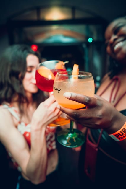 Krakow: Bottomless Brunch with 3-Course Meal and Drinks - The Moaburger main course