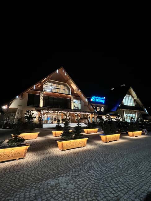 Krakow: Chocholowskie Thermal Baths Evening Ticket - Why This Evening Trip Works