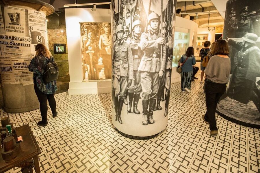 Krakow: City Golf Cart Tour and Schindler's Factory Museum - Starting among Krakow’s Old Town sights