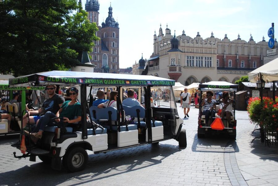 Krakow: City Tour by Golf Cart - Who should book this Krakow city tour?