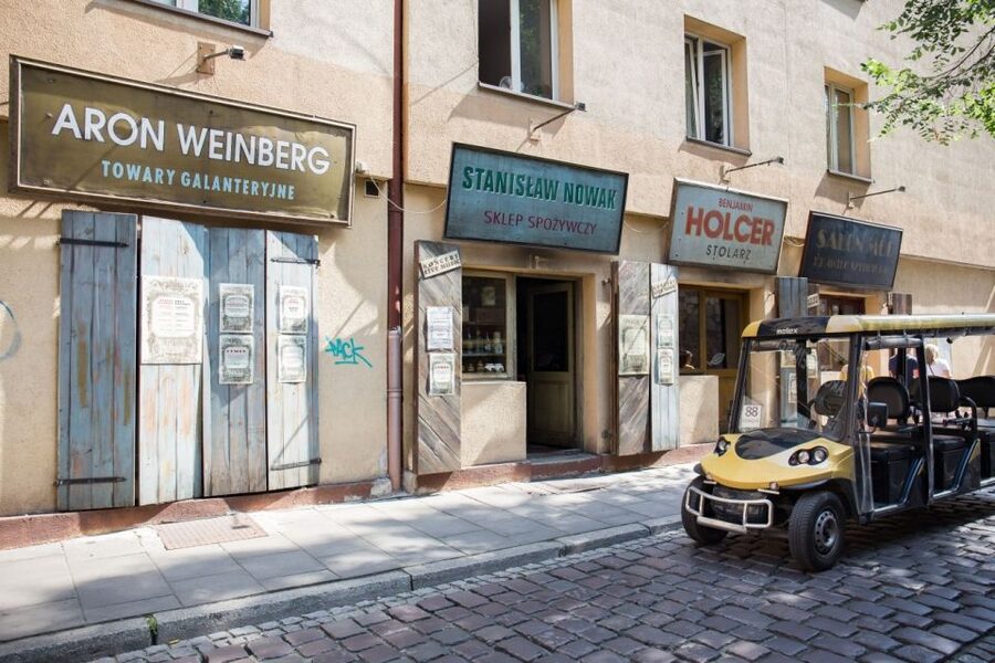 Krakow: City Tour of 3 Districts by Electric Car - Why this electric-car route works in Krakow