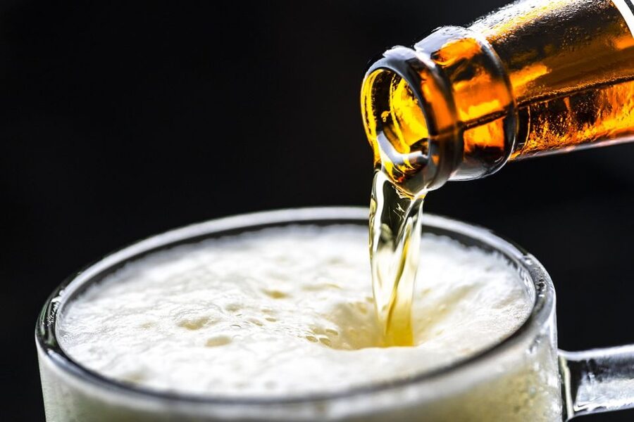 Krakow: Craft Beer Tasting City Walking Tour - Learning how Polish beer is made