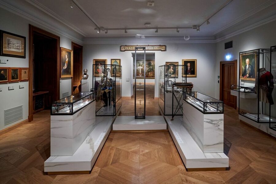 Krakow: Czartoryski Museum Tour / Entrance with Krakow Card - Should you book the Krakow Card experience?