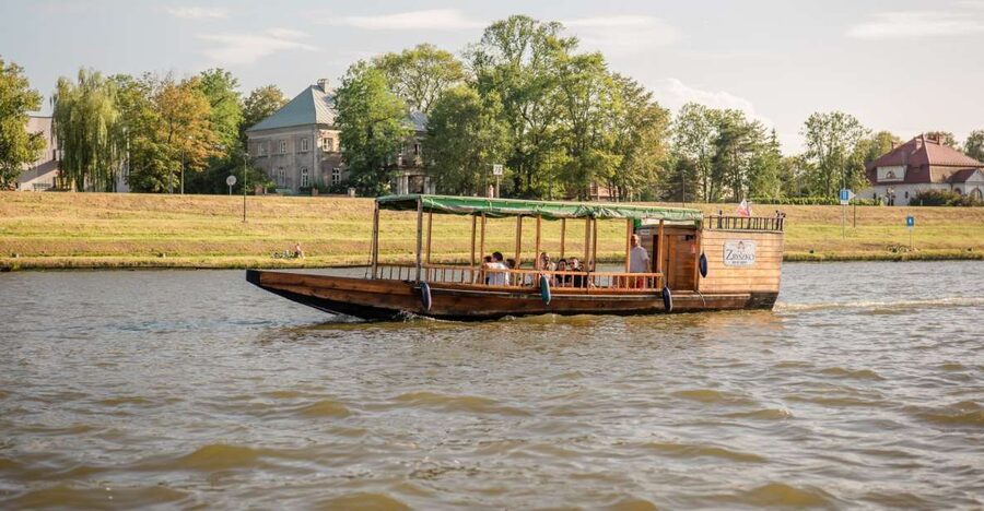 Krakow: Early Bird Vistula River Sightseeing Cruise - Why the first morning departure matters
