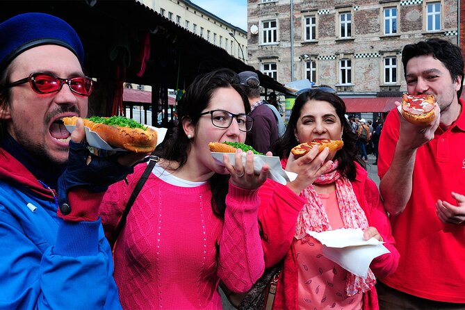 Krakow Food Tour by Foot: Polish Tastings in Old Town & Kazimierz - Starting at Mały Rynek with oscypek and beer
