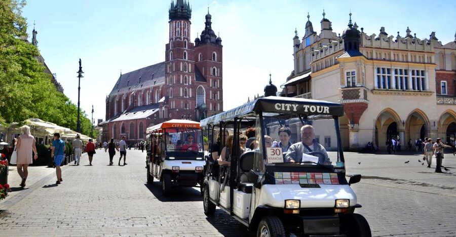 Krakow: Full Tour Regular 1.5h guided city tour by E-Cart - Meeting at Matejko Square