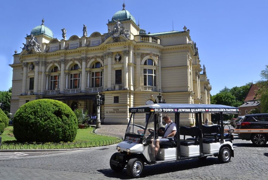Krakow: Full Tour Regular 1.5h guided city tour by E-Cart - The former Jewish ghetto and Schindler’s Factory