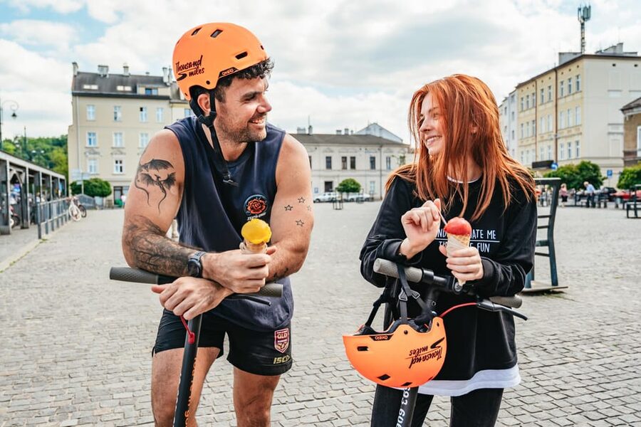 Krakow: Guided E-Scooter City Tour with Food Tastings - Food tastings: a useful introduction, not a full meal