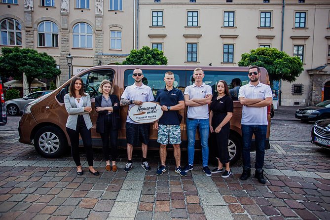 Krakow: Guided Tour of Wawel Castle & Cathedral - Timing, language, and group size