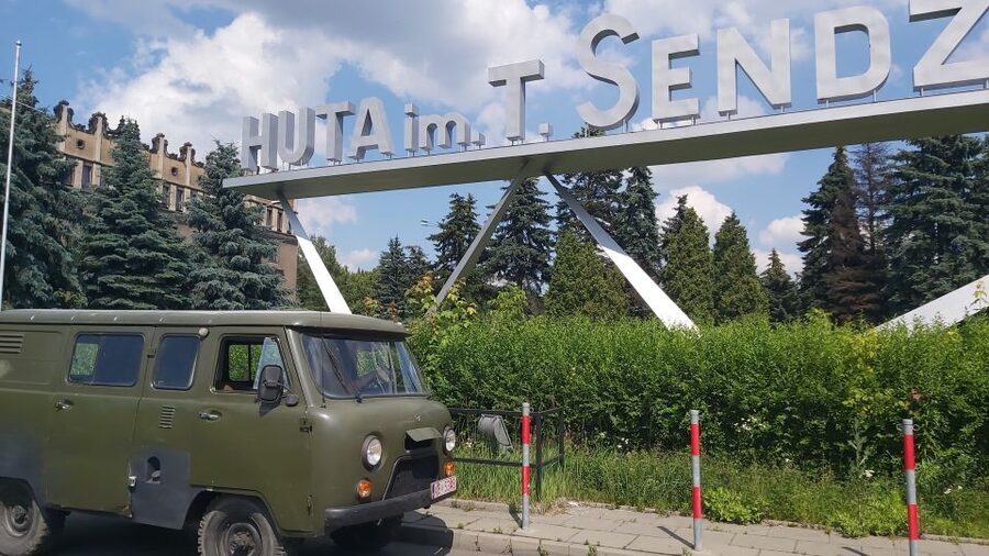 Krakow: Guided Tour to Nowa Huta on Commie Retro Van - Why Nowa Huta is worth your afternoon