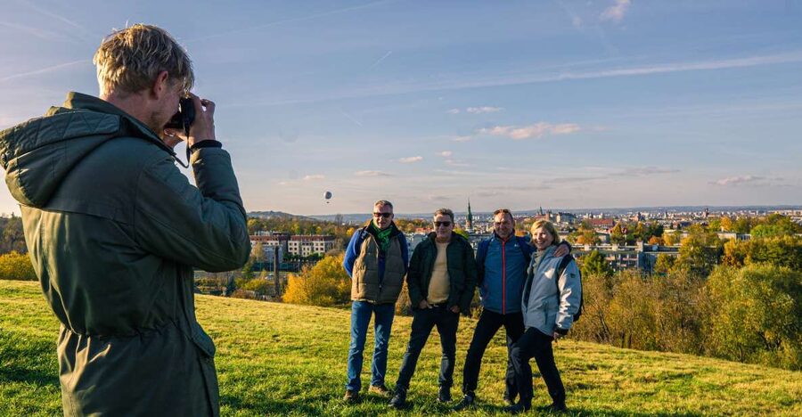 Krakow: Hidden Bike Tour - A park filled with Polish heroes