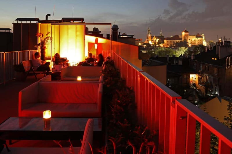 Krakow: Hidden Rooftop Bar Reservation with 1 Cocktail - Why the Vistula River adds to the experience