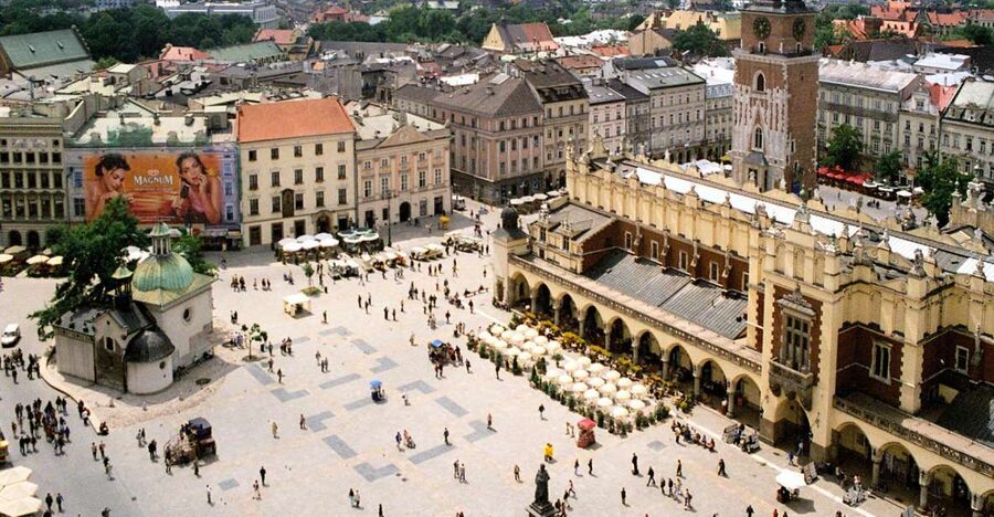 Krakow: Highlights of Old & New Town Private Walking Tour - Main Market Square and St. Mary’s Basilica