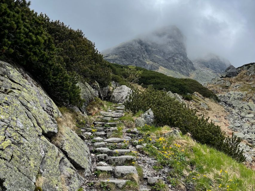 Krakow: Hiking Adventure in Tatra Mountains & Thermal Baths - A Polish-style lunch at a mountain hut