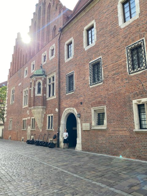 Kraków in a nutshell - walking tour - St. Mary’s Basilica adds sound, legend, and Polish tradition