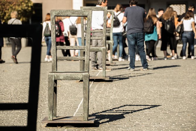 Krakow: Jewish Ghetto Guided Tour - Why this short walk matters in Podgórze