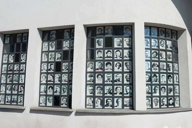 Krakow: Jewish Quarter Kazimierz & Schindler's Factory & Ghetto Guided Tour - Who should book this five-hour walking tour?