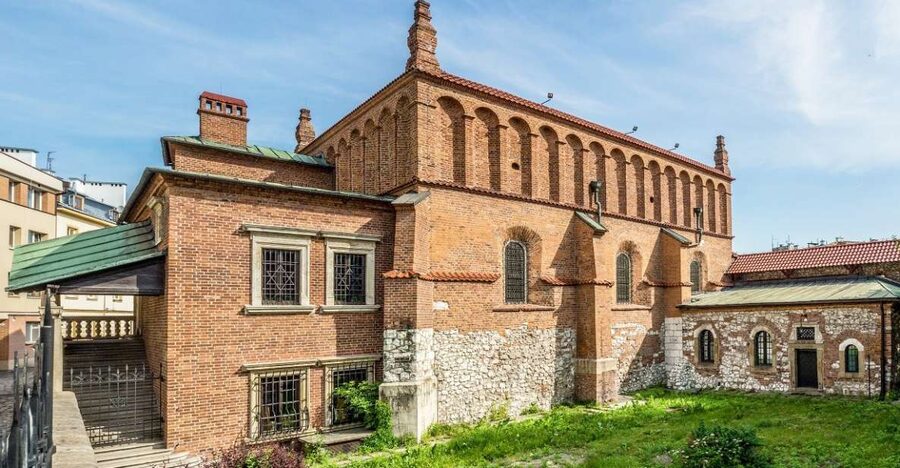 Krakow: Kazimierz Jewish Quarter Guided Walking Tour - Szeroka Street and the center of Jewish Kazimierz