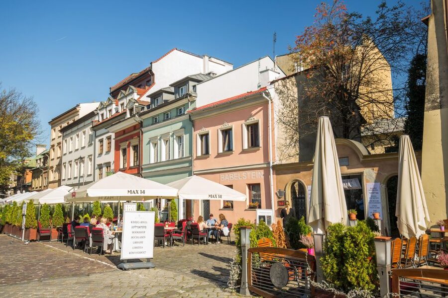 Krakow: Kazimierz Jewish Quarter Walking Tour - Kupa Synagogue and the community’s social range