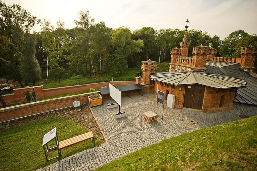 Krakow: Kościuszko Mound Ticket – History & Views! - Memorials and the meaning of the site