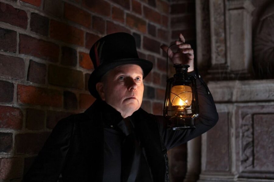 Krakow: Legends and Tales of Old Town Walking Tour - Why the guides matter more than the costume