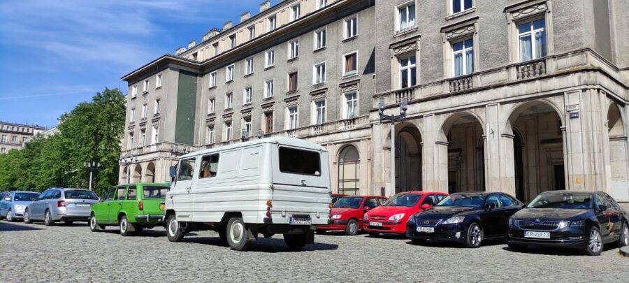 Krakow: Nowa Huta Guided Tour in Vintage Car - Central Square and the planned city