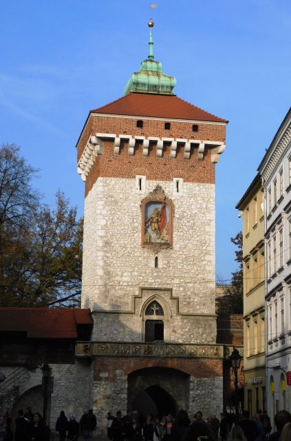 Krakow Old Town and Jewish Quarter in one guided walk - Kazimierz, from Jewish life to wartime memory