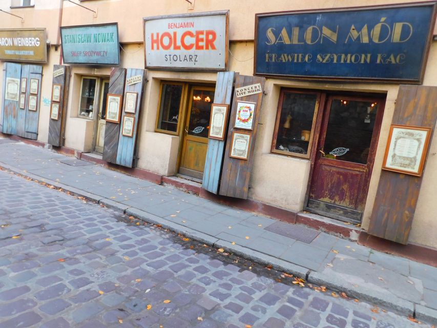 Krakow Old Town and Jewish Quarter in one guided walk - Walking conditions, language, and timing