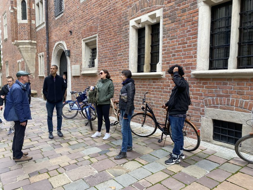 Krakow: Old Town Bike Tour with a Guide - Why a bike is a smart first look at Krakow