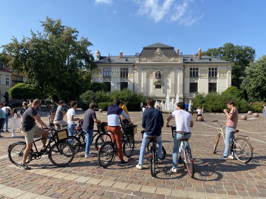 Krakow: Old Town Bike Tour with a Guide - Starting in the Main Square